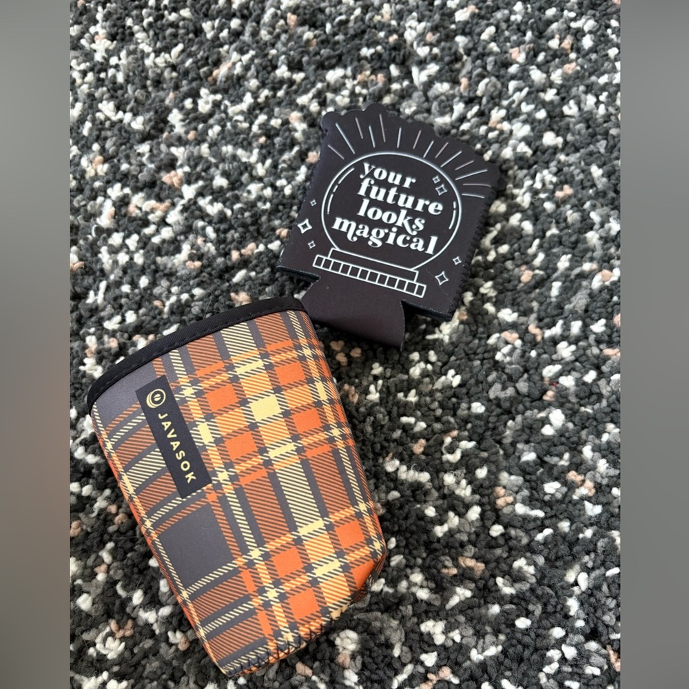 Javasok Plaid Coffee Sleeve and can kooze